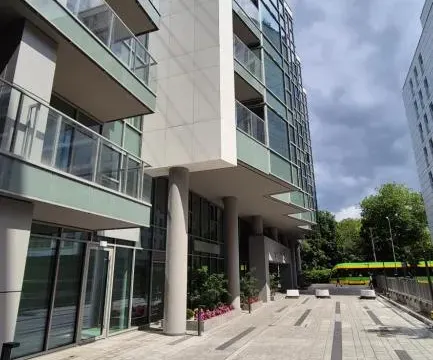 Towarowa Clock Apartment, free parking, air-conditioning, self check-in 24h, photo 2 of 10