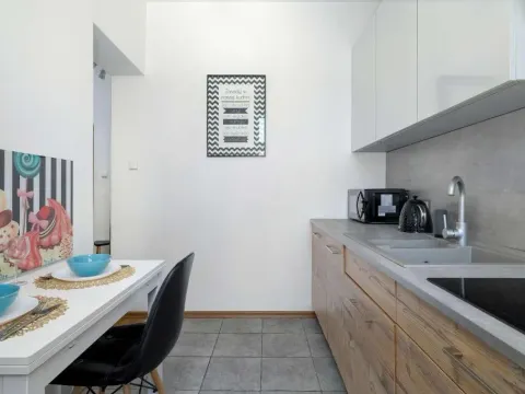 Comfortable Apartment Near the Old Town by Noclegi Renters, photo 9 of 10