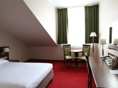 Grand Royal Hotel, photo 4 of 10