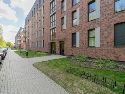 Family Apartment in Poznań with 2 Parking Spaces, 3 Bedrooms and Balcony by Noclegi Renters, photo 5 of 10