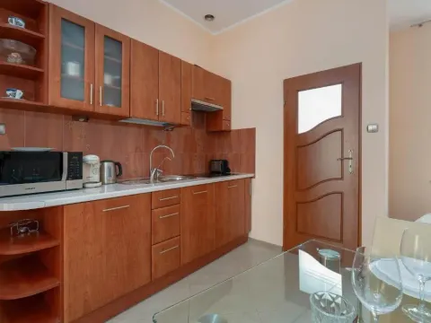 Elegancki Apartament Studio w Poznaniu by Noclegi Renters, photo 3 of 10