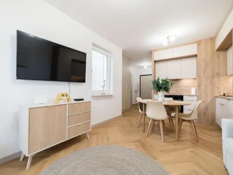 Posnania Deluxe Apartment by BookingHost, photo 5 of 10
