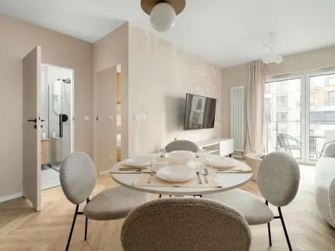 Beige Apartment in Poznań with Parking and Air Conditioned Living Room by Noclegi Renters, photo 9 of 10