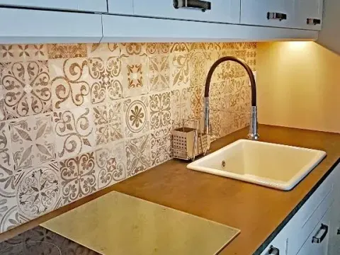 CCH Elephant Apartments, photo 2 of 10
