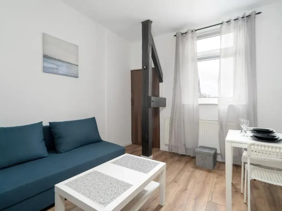 Jasne Studio Blisko Starego Browaru by Noclegi Renters, photo 1 of 10