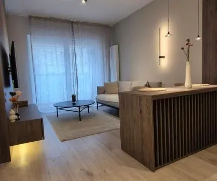 Luxurious Almond Apartment, self check-in 24h, free parking, air-conditioning, photo 8 of 10