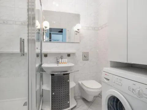 One Bedroom Apartment with Balcony in Poznan by Noclegi Renters, photo 5 of 10