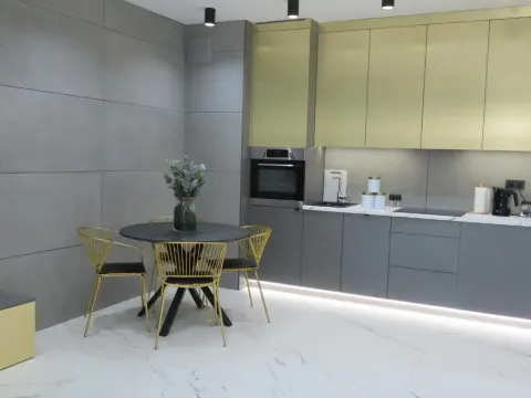 EL Apartments - Polaris, photo 4 of 10