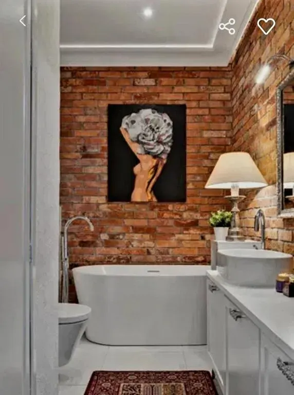 Luxury apartment in center town!, photo 1 of 10
