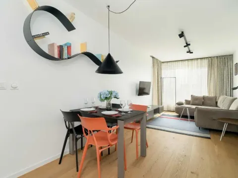 Prestiżowe Apartamenty w Poznaniu z Sypialnią i Parkingiem by Noclegi Renters, photo 9 of 10