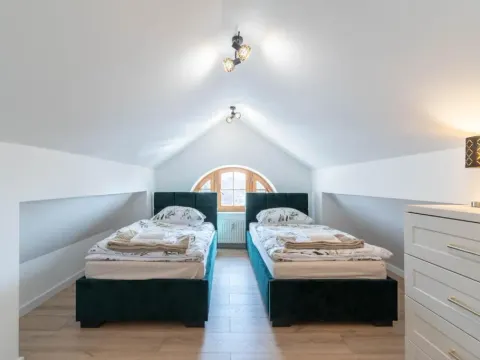 AZARentier4, photo 2 of 10