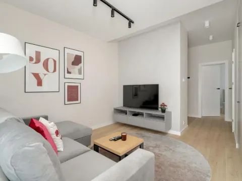 Apartament w Zielonej Okolicy Poznania z Parkingiem by Noclegi Renters, photo 6 of 10