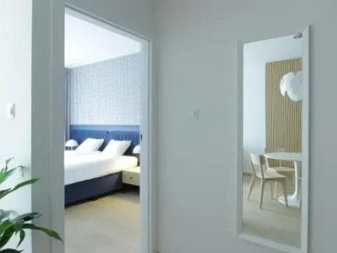Blue apartment strict center, photo 2 of 10