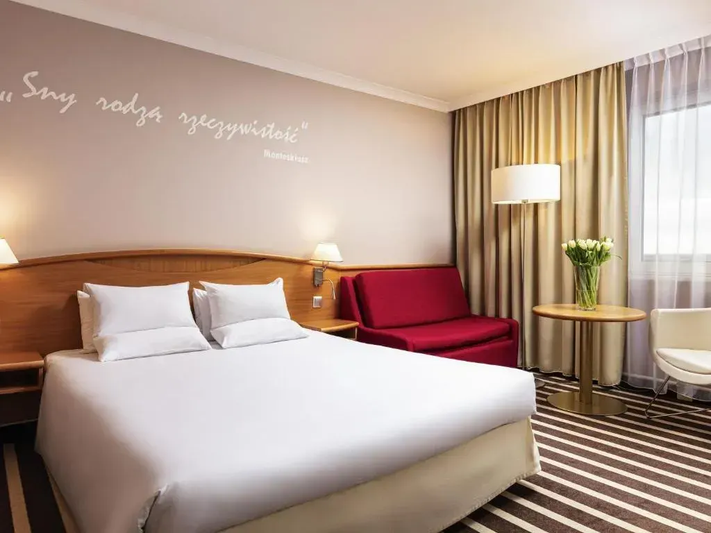 Novotel Poznan Centrum, photo 1 of 10