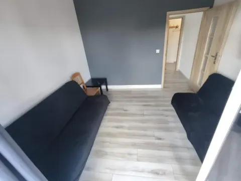 1110 Śmiałego 39 - Tanie Pokoje w Apartamencie - samodzielne zameldowanie - self check in, photo 3 of 10