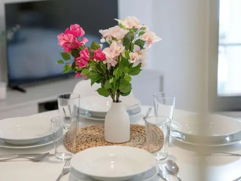 Stylish Apartment Near the Old Market Square, Pet Friendly by Noclegi Renters, photo 7 of 10