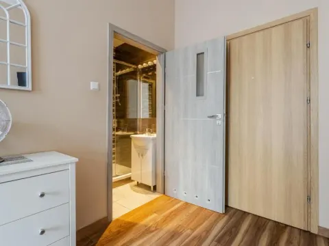Functional and Comfortable Very Berry Studios in Poznań by Noclegi Renters, photo 10 of 10