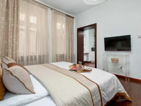 Tasteful Studio Near the City Center in Poznan by Noclegi Renters, photo 3 of 10