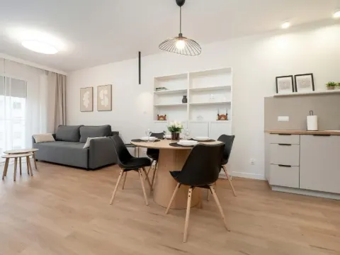 Beautiful Apartment with Balcony by Noclegi Renters, photo 7 of 10