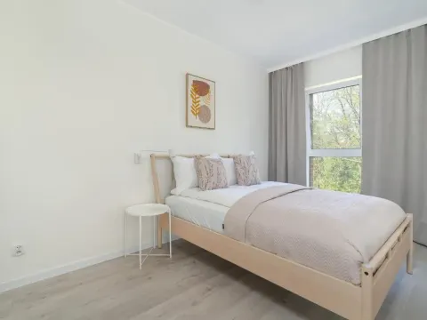 Family Apartment in Poznań with 2 Parking Spaces, 3 Bedrooms and Balcony by Noclegi Renters, photo 2 of 10