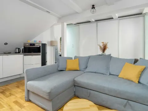 Charming Apartment in a Perfect Location Suitable for 4 People by Noclegi Renters, photo 7 of 10