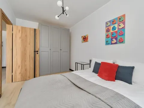 Fresh & Stylish Apartments in Poznań with Parking & Balcony by Noclegi Renters, photo 10 of 10