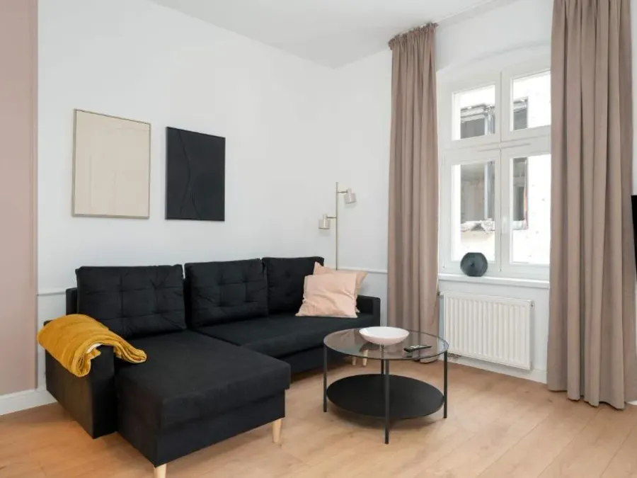 Stylowy Apartament w Poznaniu Balkon & SmartTV by Noclegi Renters, photo 1 of 10