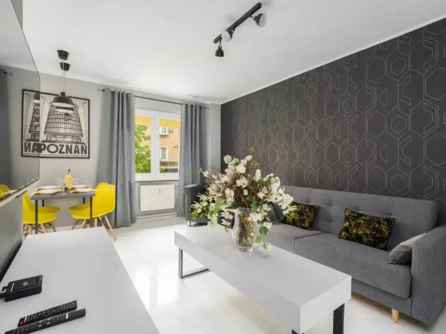 Chociszewskiego Apartment Poznań by Noclegi Renters, photo 1 of 10