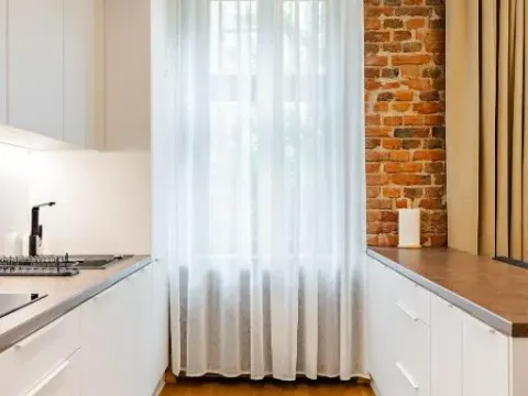 Two Bedroom Very Berry Apartment in Poznań with Desk by Noclegi Renters, photo 4 of 10