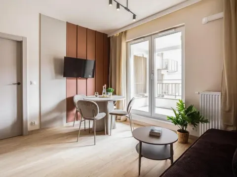 Kamienica przy kinie, parking & balkon-Blisko MTP, photo 5 of 10