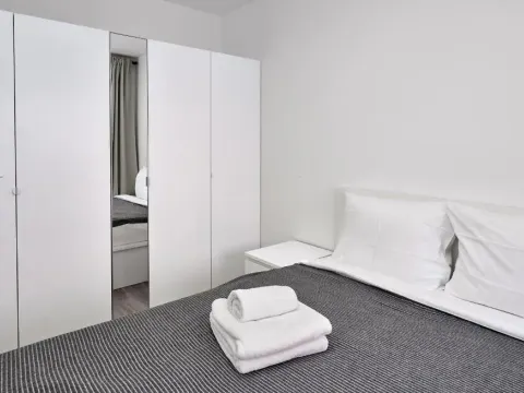 Sielawy Modern Apartment by BookingHost, photo 3 of 10