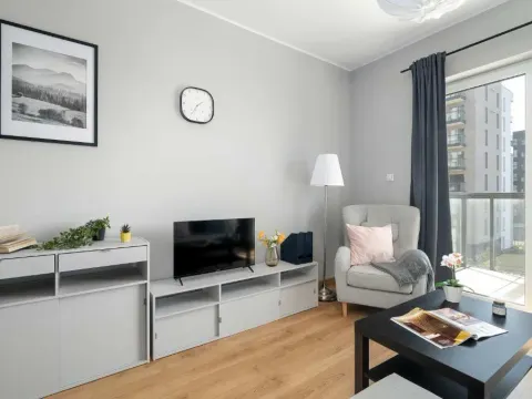 Bright Apartment in Poznań with Parking, Balcony and Desk by Noclegi Renters, photo 9 of 10
