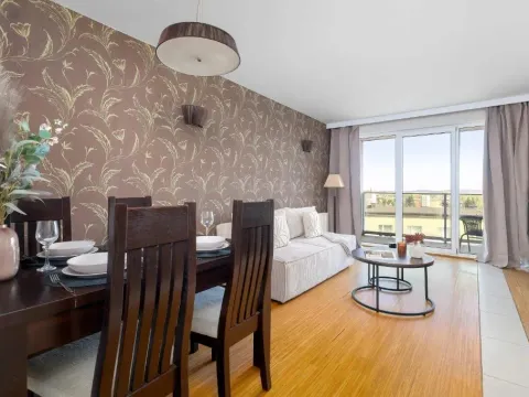 Functional & Modern Apartment with Parking and Balcony by Noclegi Renters, photo 5 of 10