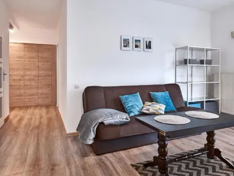 Zawady Comfort Apartment by BookingHost, photo 9 of 10