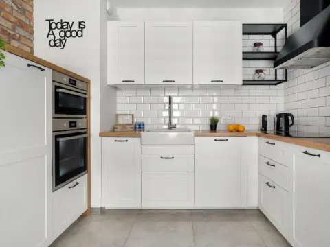 Luxury Apartment with Parking and Balcony in the City Center by Renters Prestige, photo 3 of 10