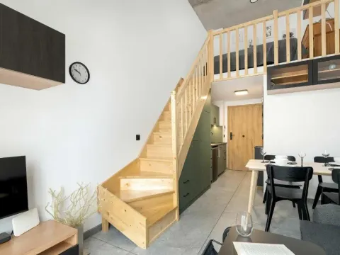 Pet Friendly Cozy Studio with Balcony in Poznań by Noclegi Renters, photo 3 of 10