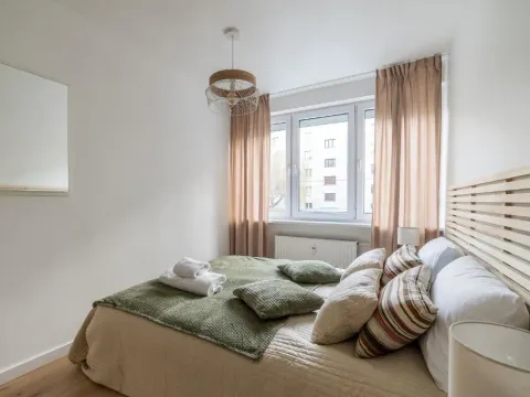 Krakowska Downtown Deluxe Apartment by BookingHost, photo 2 of 10