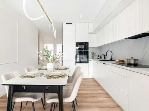 Przestronny Apartament z 2 Sypialniami by Noclegi Renters, photo 4 of 10