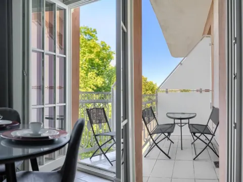 Old Town Comfy Apartment #18 by BookingHost, photo 4 of 10