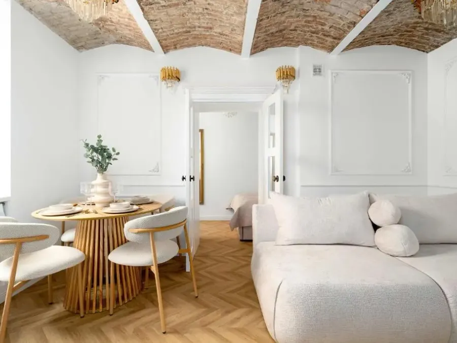 Bright & Modern Apartment in the City Center by Noclegi Renters, photo 1 of 10