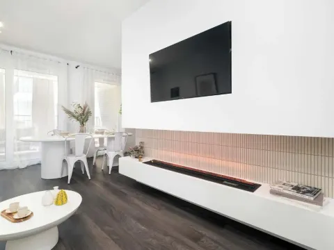 Unique 2-Bedroom Apartment with Balcony Parking by Renters Prestige, photo 10 of 10