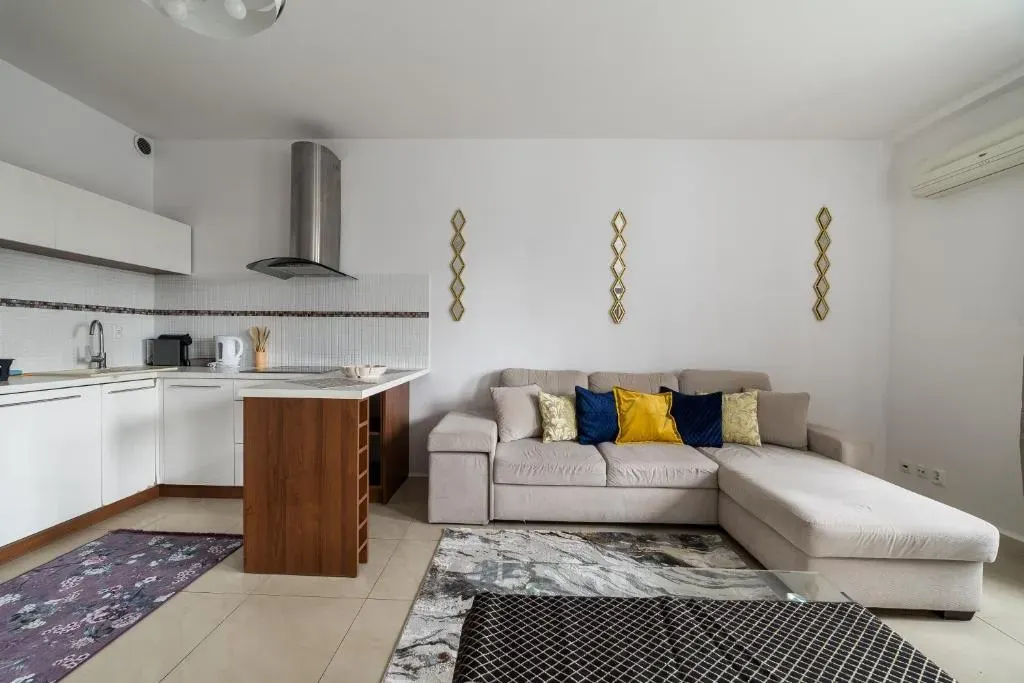 Osiedle Piastowskie Riverside Apartment by BookingHost, photo 1 of 10