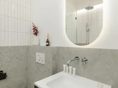 Minimalist Bright Apartment Kopernika near Old Town in Poznań by Noclegi Renters, photo 5 of 10
