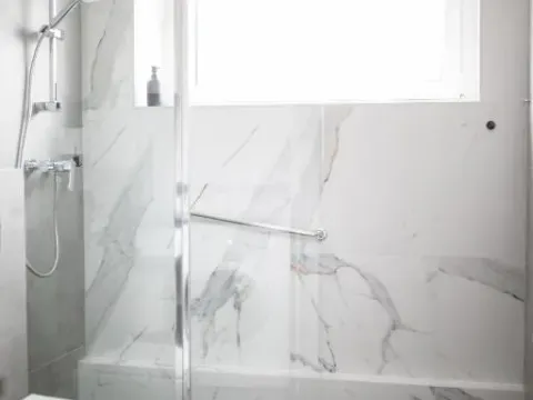 Reymonta Apartment by KRAMM, photo 8 of 10