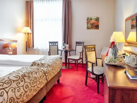 Grand Royal Hotel, photo 7 of 10