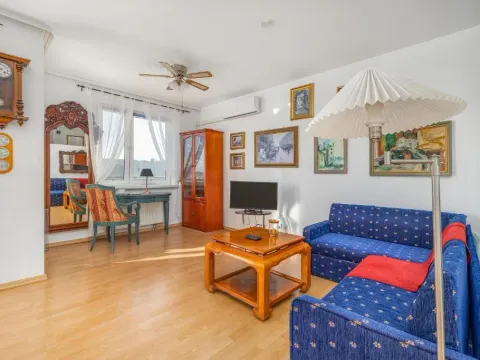 One Bedroom Apartment with Balcony in Poznan by Noclegi Renters, photo 9 of 10