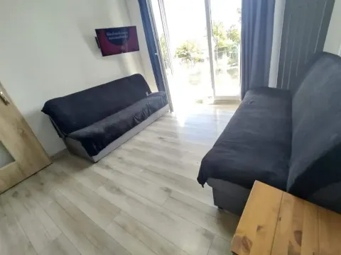 1110 Śmiałego 39 - Tanie Pokoje w Apartamencie - samodzielne zameldowanie - self check in, photo 8 of 10