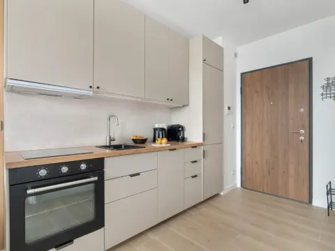 Tasteful Apartment with Parking and Gym by Noclegi Renters, photo 4 of 10