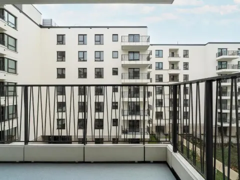 Sage Apartment by KRAMM, photo 6 of 10