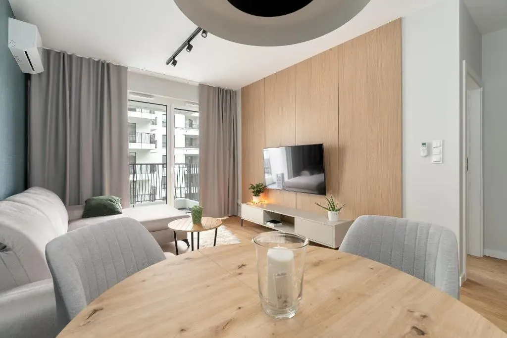 Sage Apartment by KRAMM, photo 1 of 10
